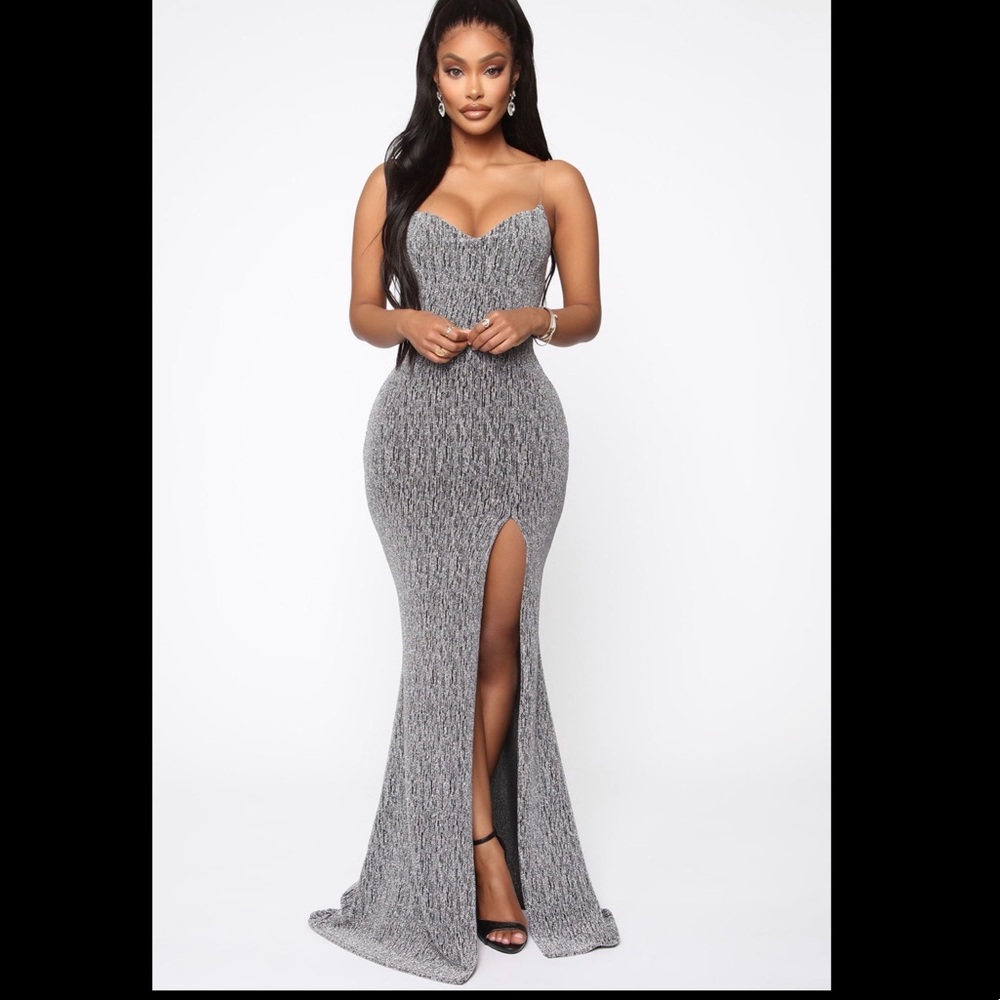 Fashion Nova floor length silver dress Size Medium